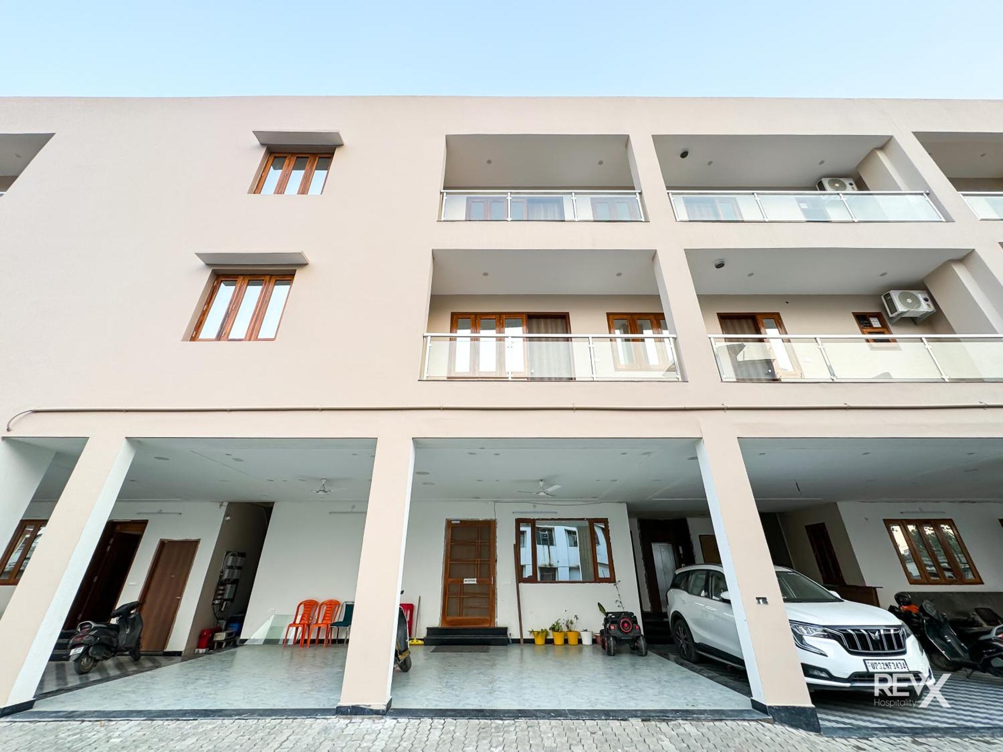 Guru Sadan A Luxe Stay Ayodhya Exterior foto